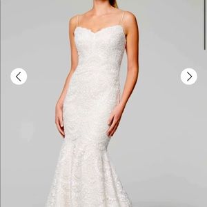 Photographed in Latte
Rear Zip Fastening
Beaded Embroidery
Satin
Poly Lining